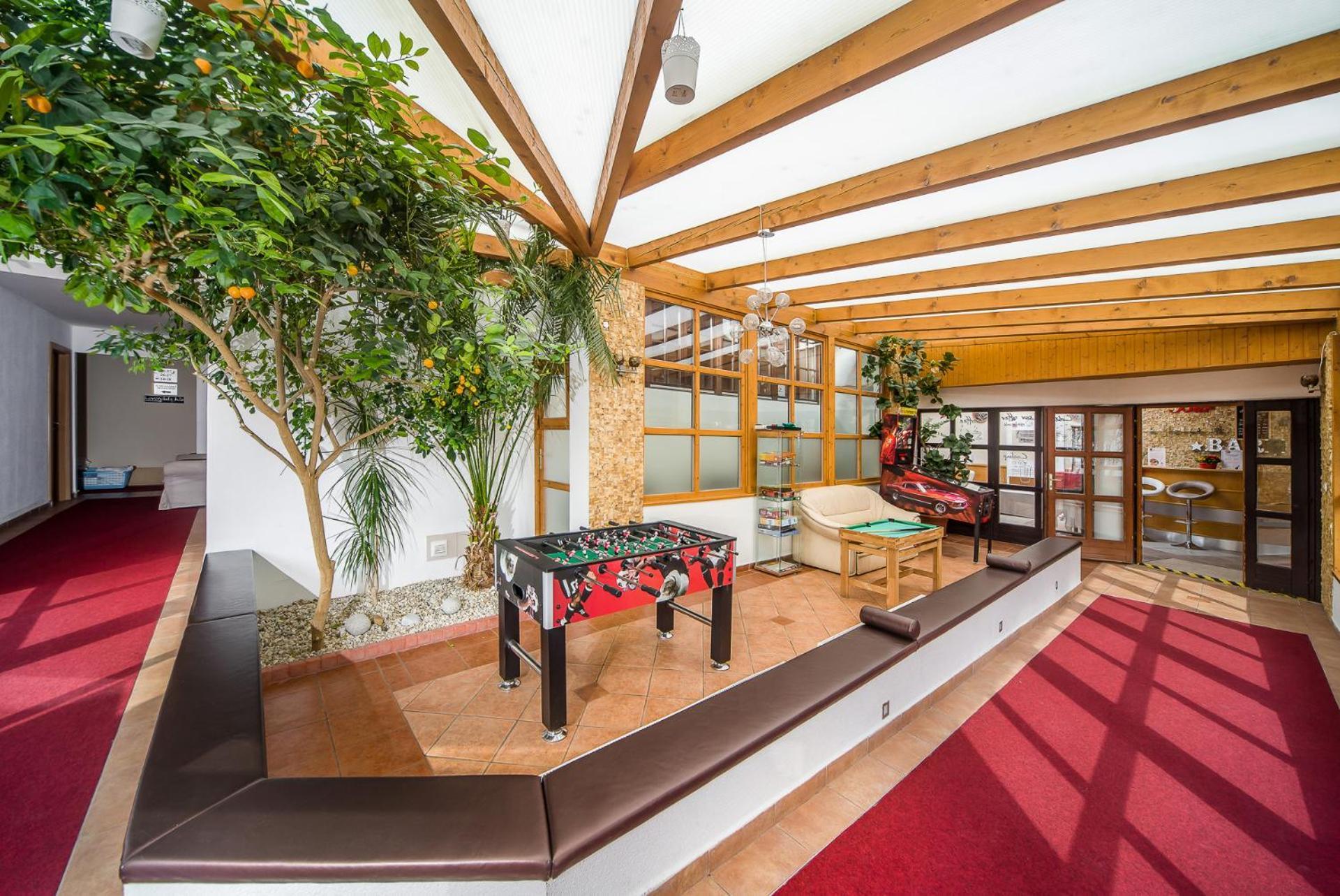 Hotel Piroska บุค ภายนอก รูปภาพ